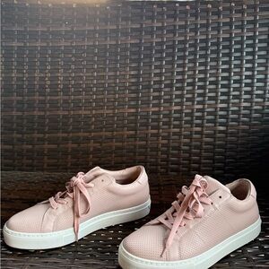 Women's Pink Sneakers